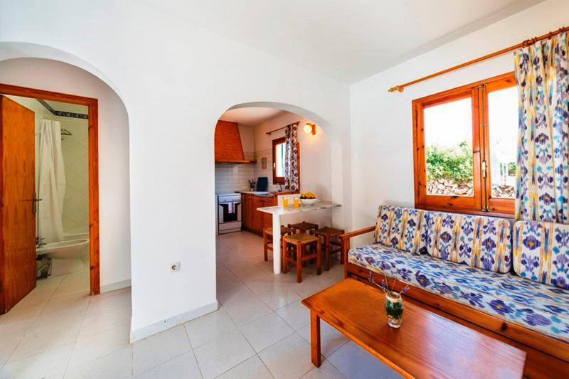 Casas Menorquinas Apartment Cala Blanca  Bagian luar foto